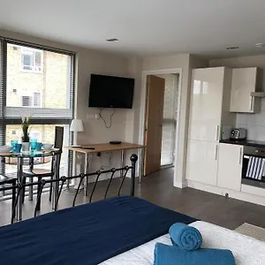 https://studio-apartment-opposite-shoreditch-park.cambridgehotelsuk.com